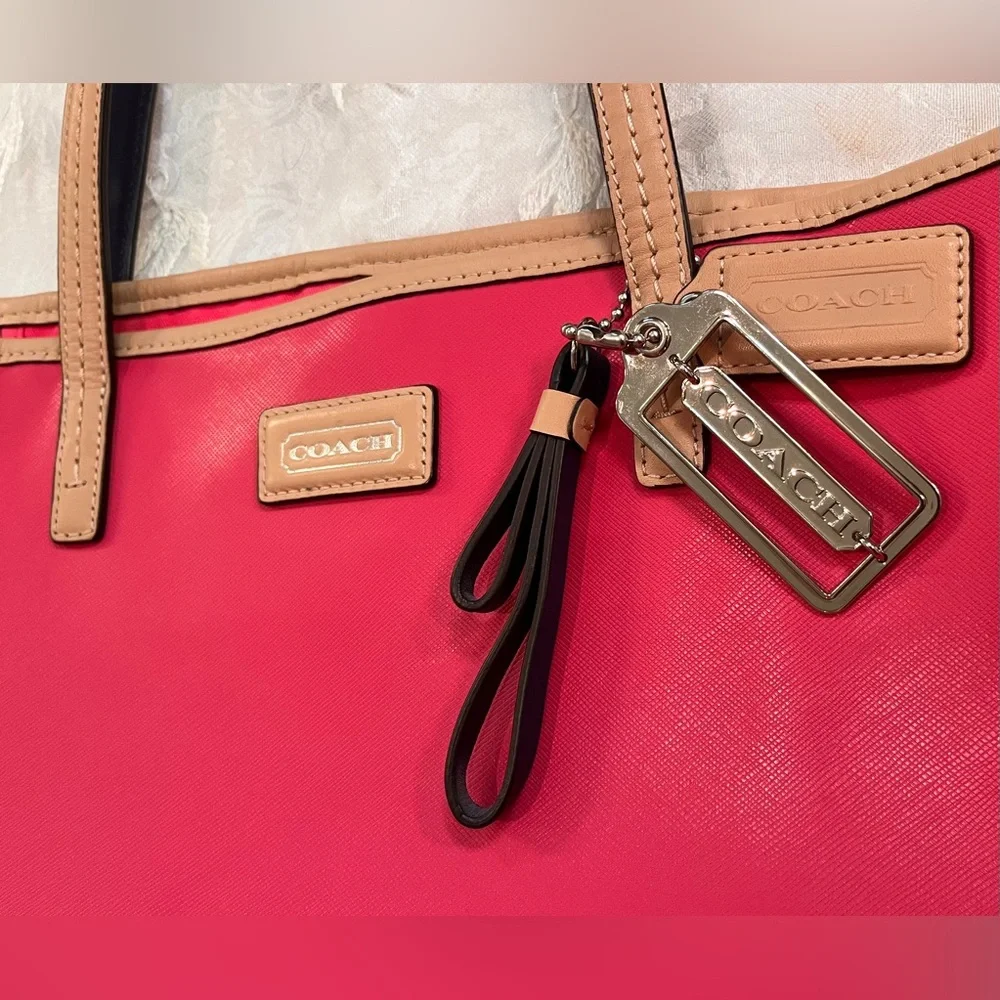 Coach Park Metro leather tote pomegranate pink EUC - Picture 2 of 16